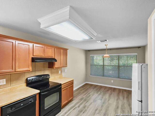 735 Cormorant Property Photo 5