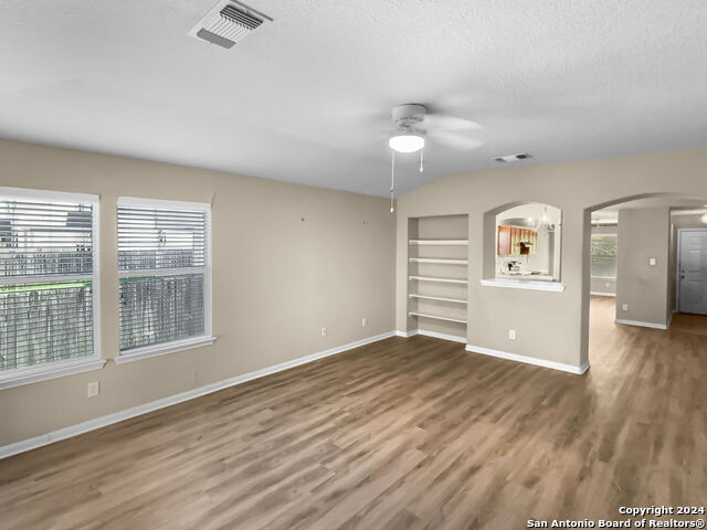 735 Cormorant Property Photo 9