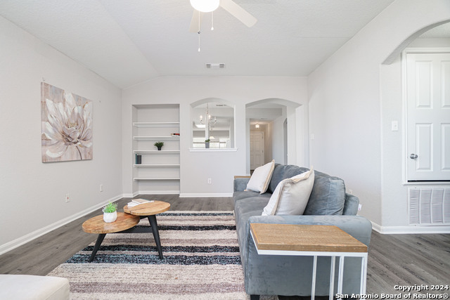 735 Cormorant Property Photo 31