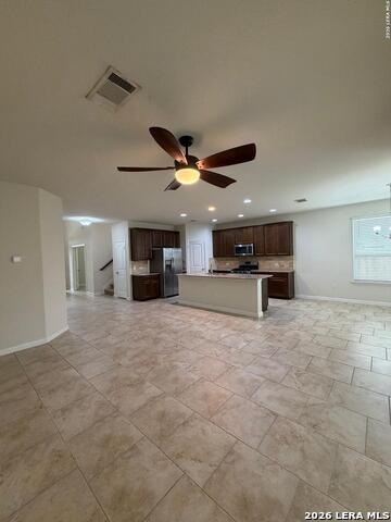 365 Orion Dr Property Photo 4