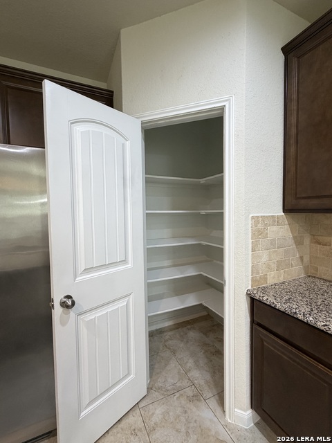 365 Orion Dr Property Photo 8