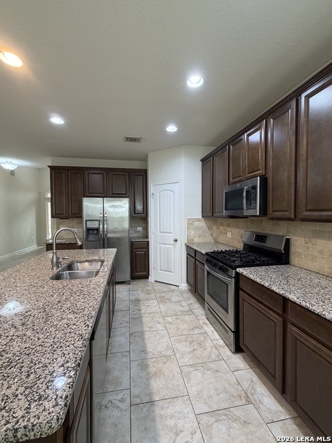 365 Orion Dr Property Photo 9