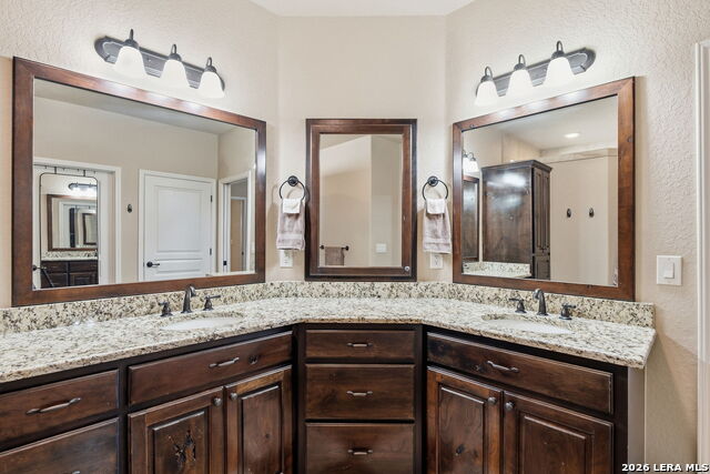 1635 Sun Bay Dr Property Photo 15