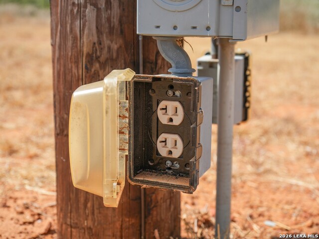 Cr 314 S Off Fm 140 Property Photo 14