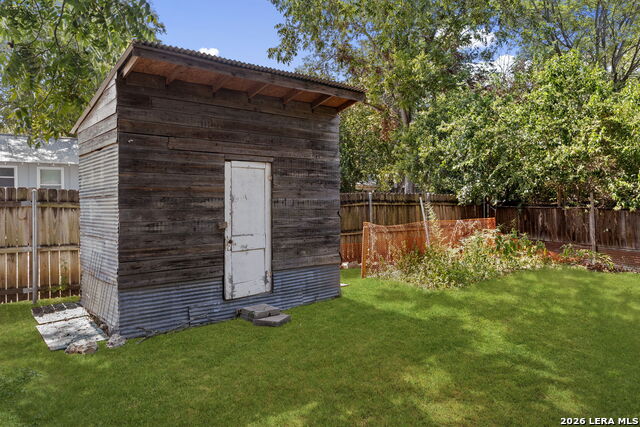2018 Katy St Property Photo 34