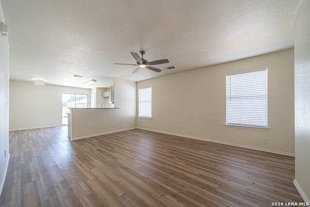 8414 Whitebrush Property Photo 7