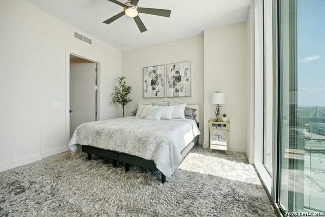 610 E Market Property Photo 12