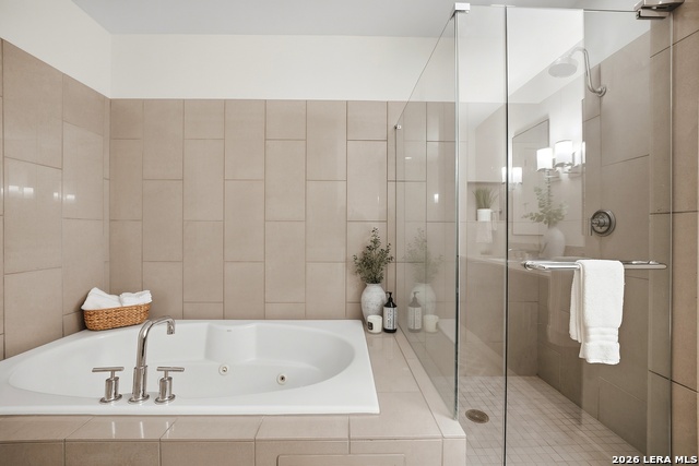 610 E Market Property Photo 15