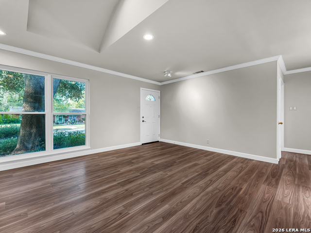 114 Parkview Drive Property Photo 4