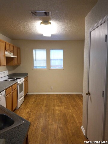 8018 Sandbar Pt Property Photo 3