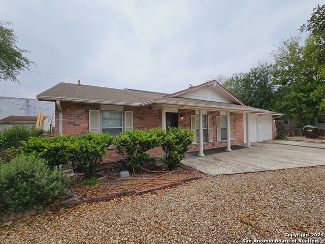 6700 Yellow Rose St Property Photo 5