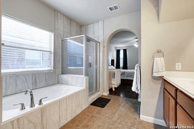26931 Rustic Brk Property Photo 18