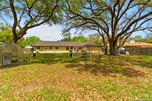 614 Moorside Dr Property Photo 18