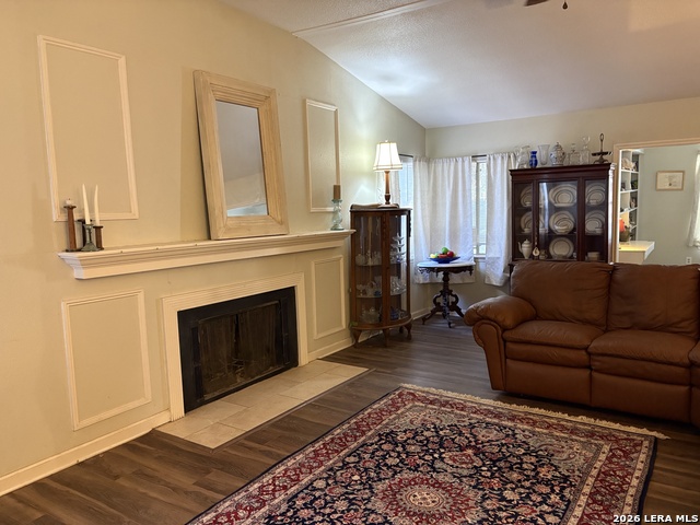 5803 Misty Gln Property Photo 5
