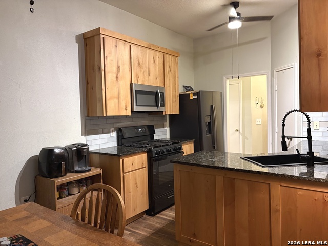 5803 Misty Gln Property Photo 11