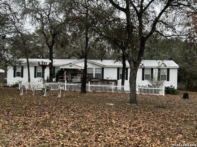 1920 Hickory Way Property Photo 1