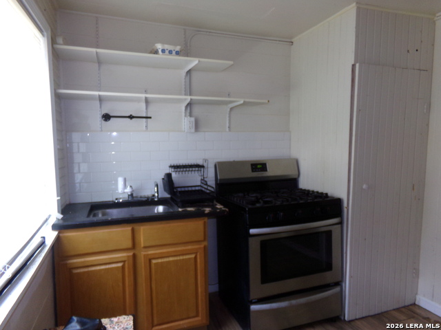 519 Rigsby Property Photo 8