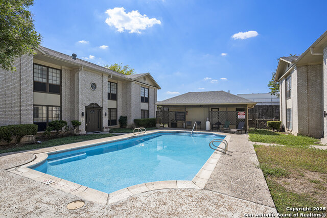 165 W Rampart Property Photo 1