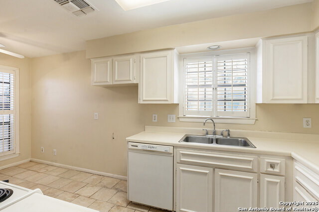 165 W Rampart Property Photo 6