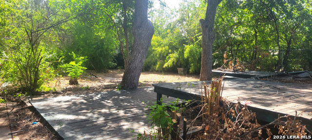 208 Eleanor Ave Property Photo 10