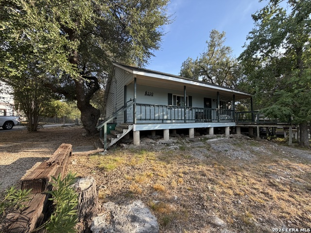 310 Riviera Dr Property Photo 5