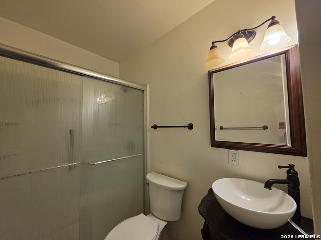 307 Frio Property Photo 8