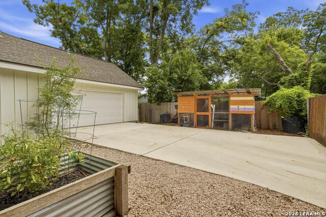 404 Ogrady St Property Photo 46