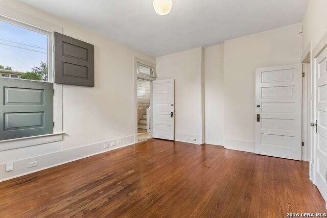 117 W Mistletoe Ave Property Photo 9