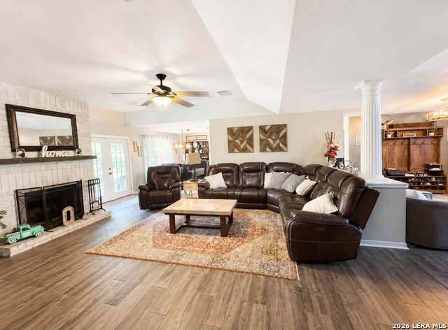 3303 Triple Mdws Property Photo 5