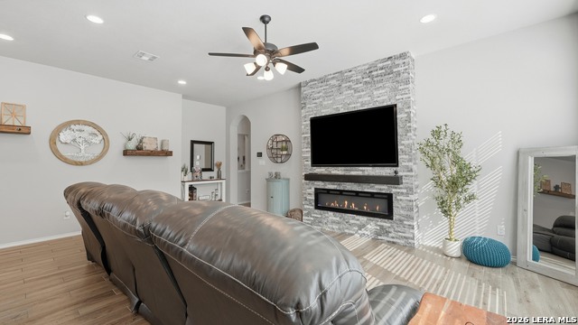 2037 Creekview Property Photo 9
