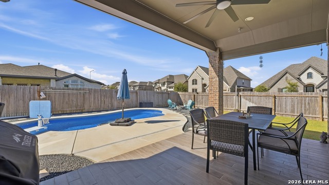 2037 Creekview Property Photo 37