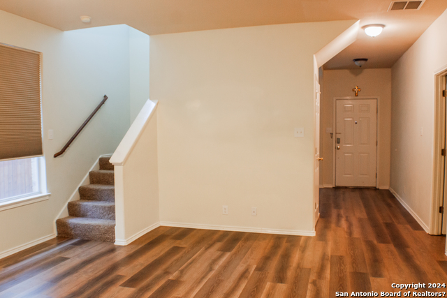 13707 Riverbank Pass Property Photo 3