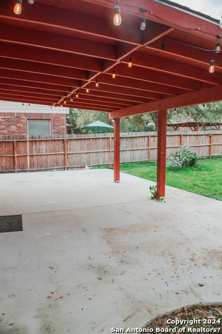 13707 Riverbank Pass Property Photo 26