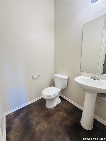 10818 Mathom Lndg Property Photo 2