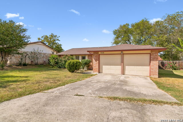 8446 Bent Waters Property Photo 2