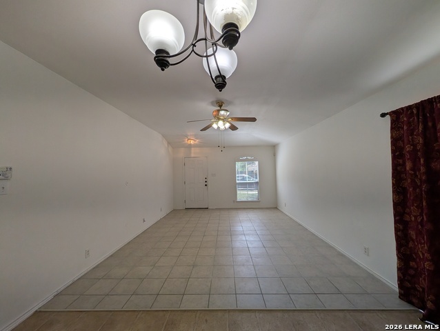 369 Starling Crk Property Photo 5