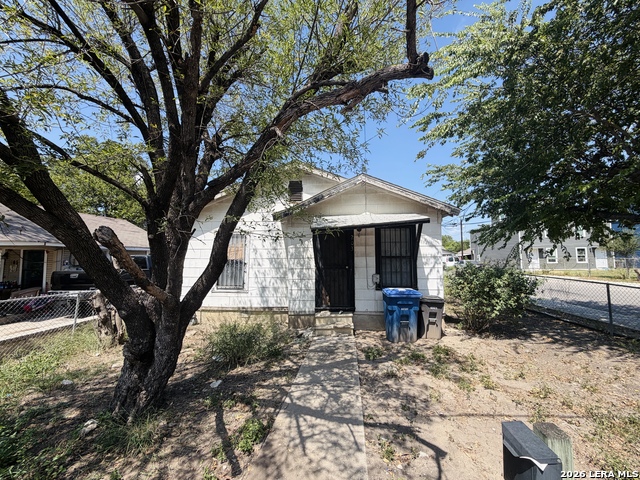 203 Huntington Property Photo 1