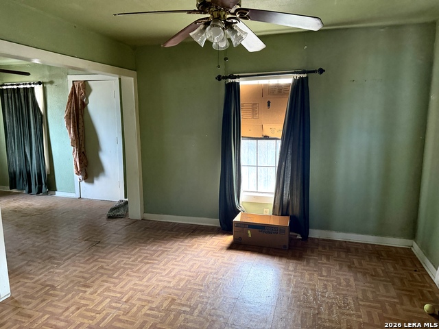 203 Huntington Property Photo 7