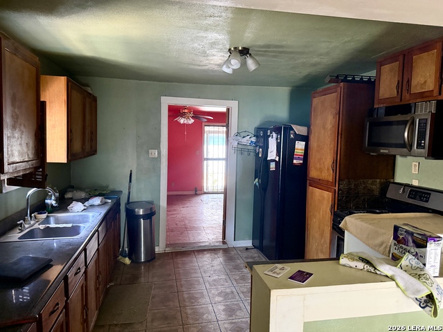 203 Huntington Property Photo 8