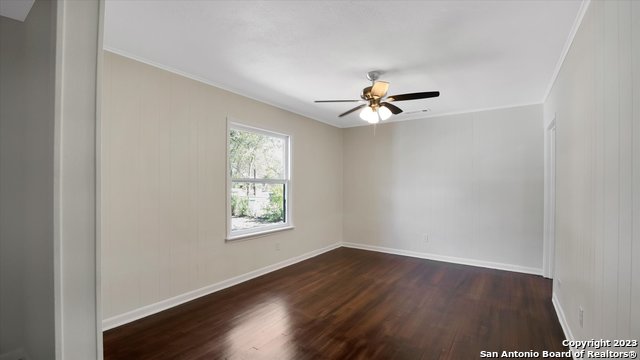 542 Thorain Blvd Property Photo 4