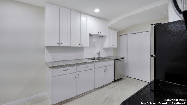 542 Thorain Blvd Property Photo 5