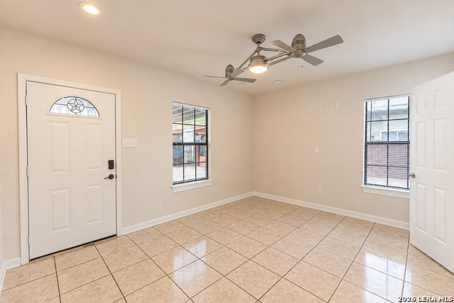 1634 Santa Monica St Property Photo 16