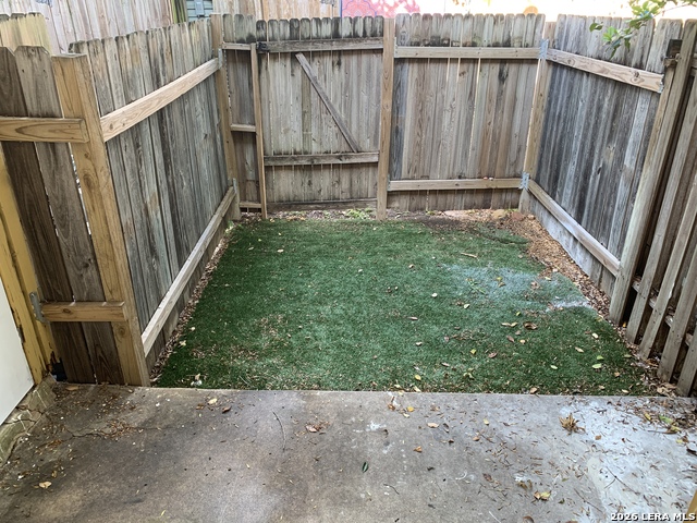 12269 Apricot Dr Property Photo 2