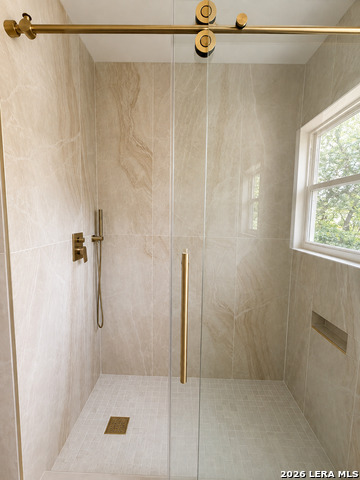 109 Live Oak Dr Property Photo 10