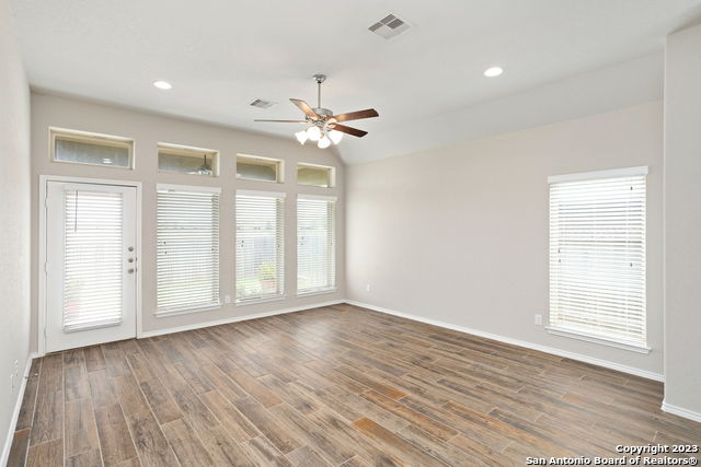 2020 Glen Hollow Property Photo 11