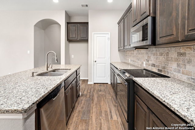 2020 Glen Hollow Property Photo 15