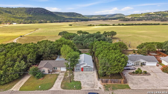464 Pecan Row Property Photo 1