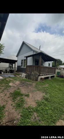 2247 N Interstate 35 Property Photo 4