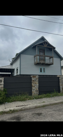 2247 N Interstate 35 Property Photo 5