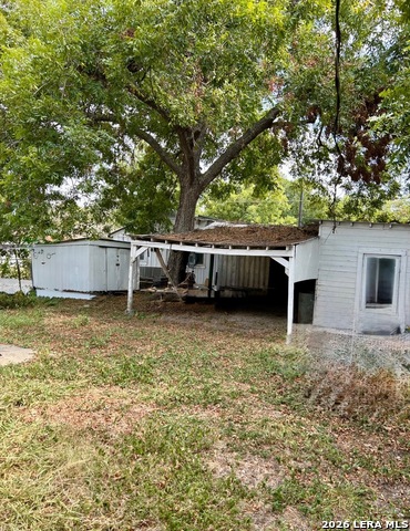 230 Clifford Ct Property Photo 4